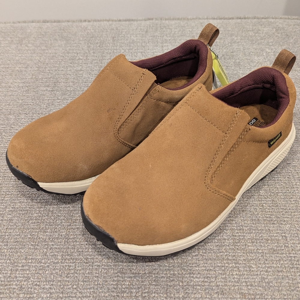 Skechers Kids / Boys Waterproof Casual Outdoor Slip-on Tan Shoes, size 5 NWT